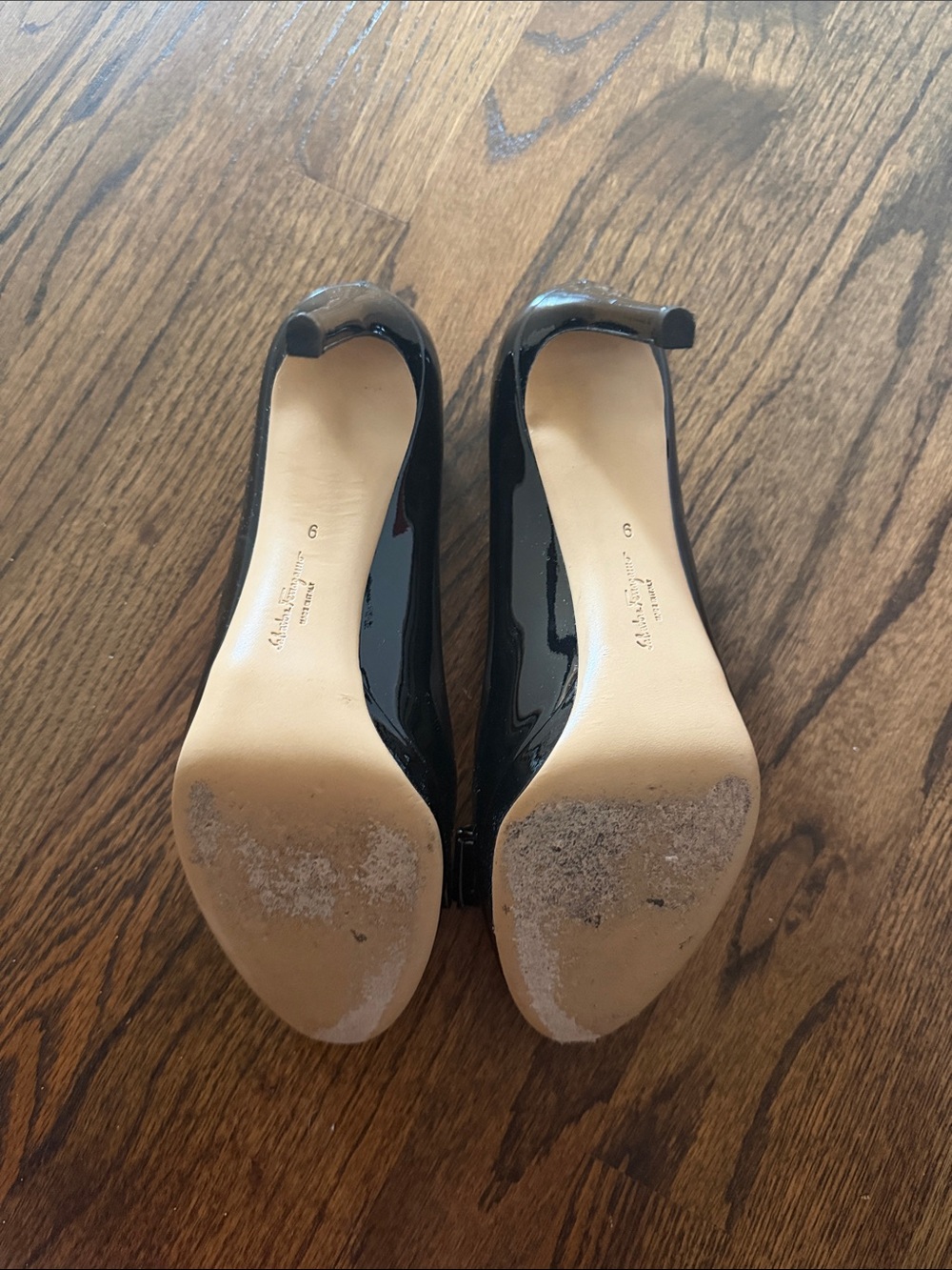Salvatore Ferragamo Black Patent Vara Bow Pumps with Gold Plaque Accent - Picture 5 of 8